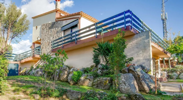 Modern Holiday Home in Romanya de la Selva with Pool