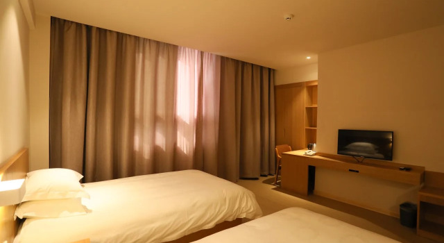 Bell Tower Youth Hostel, Boek Appartement Hotels in Shaanxi met parkeren, Parkeren