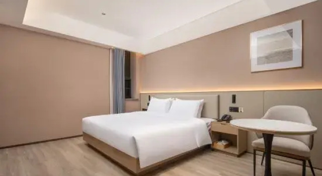 Люкс Starway Hotel (Nanchong Yilong Railway Station)
