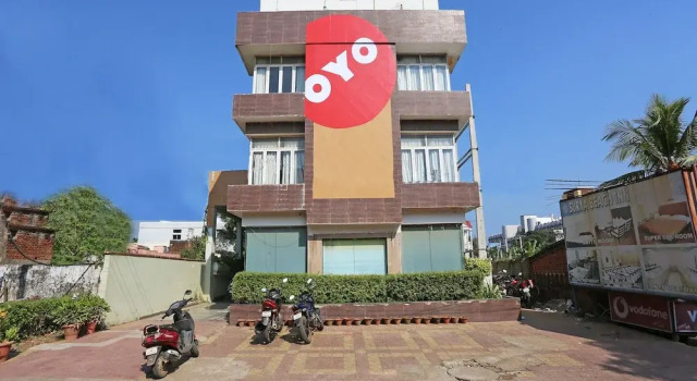 Capital O 1463 Surya Beach Inn