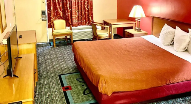 Двухместный номер Standard Plaza Inn Springfield