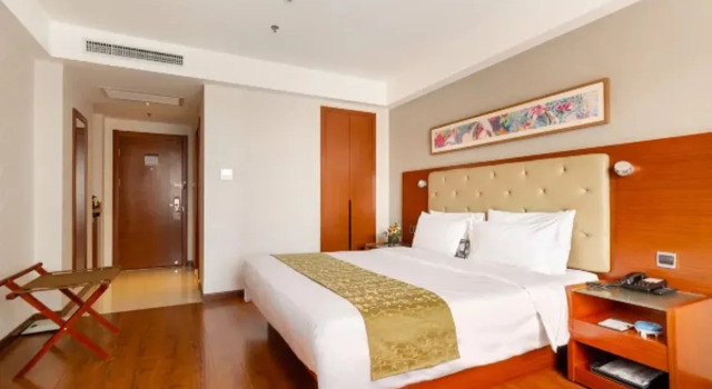 Ease Hotel Shenyang Palace Zhongjie Metro Station, Book Hotel Shenhe 