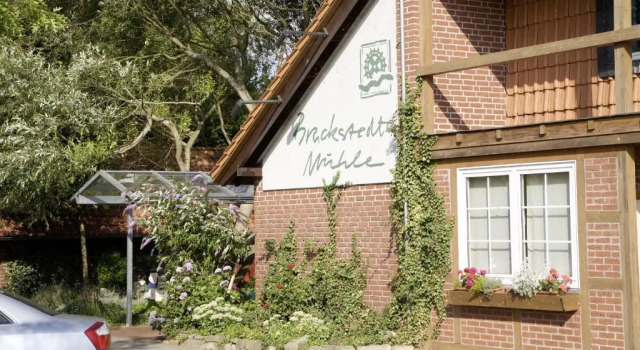 Hotel & Restaurant Brackstedter Mühle, Book Hotel Wolfsburg Brunswick Land