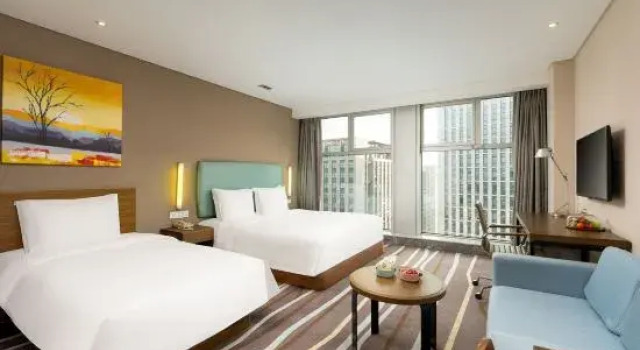 Семейный номер Standard Holiday Inn Express Hangzhou Huanglong