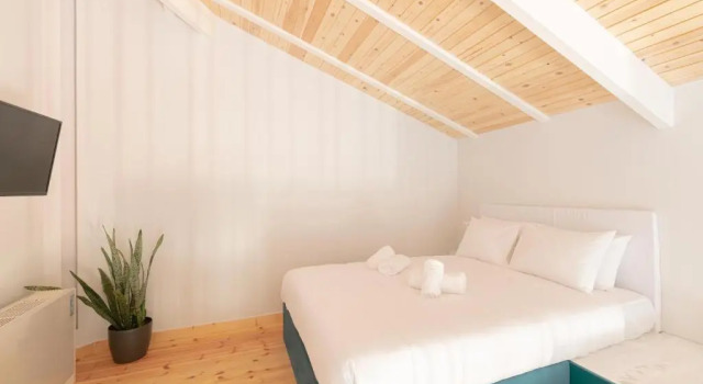 Полулюкс Ether Loft Suites
