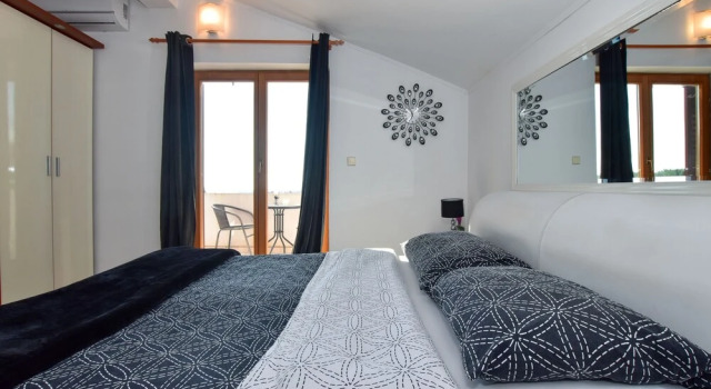 Апартаменты Deluxe Villa Natura with private pool