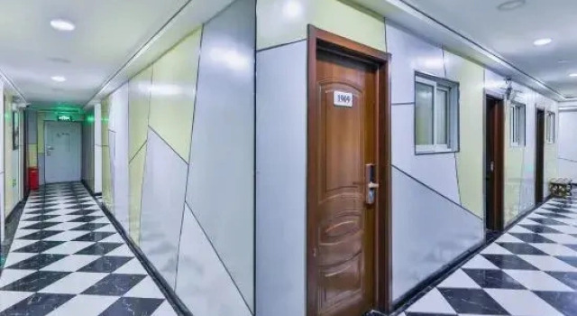 Tianci Hostel, Забронировать Хостел Пекин район Пекина, рядом с Chang'an Grand Theatre