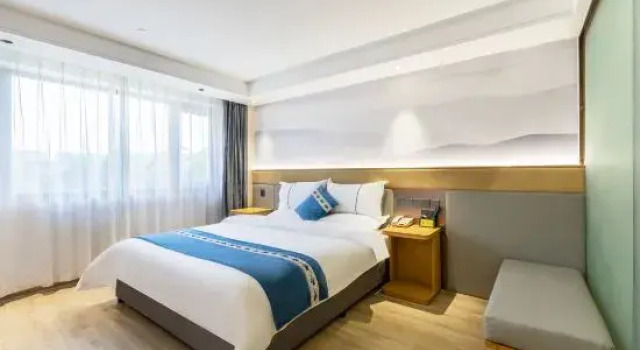 Люкс Yingbin Holiday Hotel