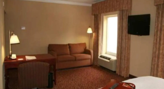 Двухместная студия Hampton Inn Alexander City