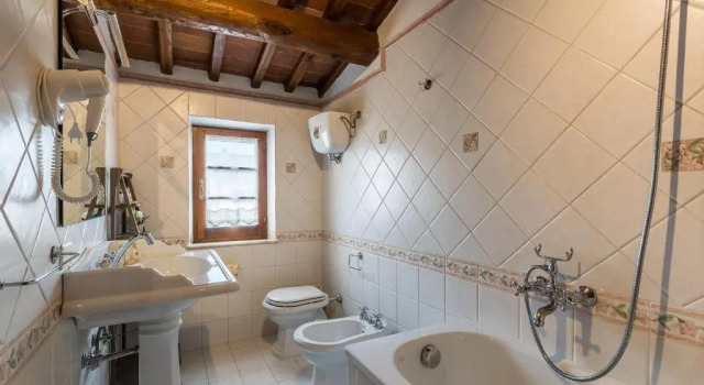 Семейный номер Standard с видом на сад Borgo Terrosi