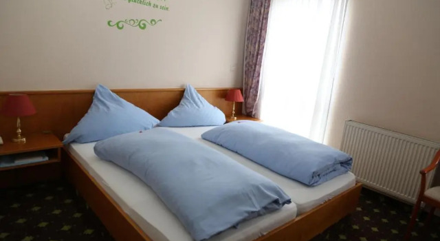 Трёхместный номер Standard Hotel Taunus Residence