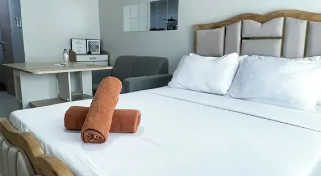 A Simple Yet Cozy Studio