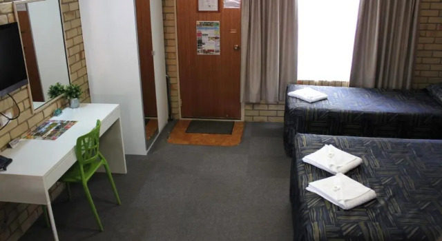 Номер Standard City Motor Inn