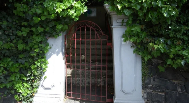 Hogwartz Backpackers and Studios