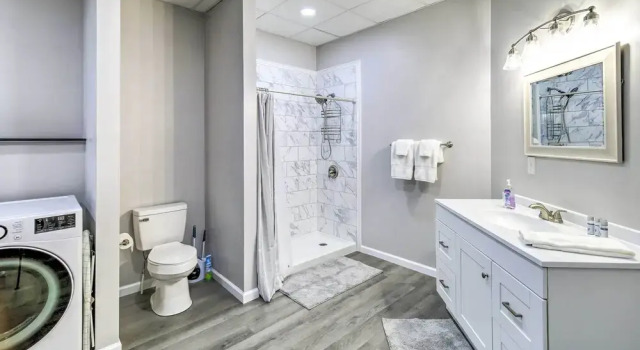 Wytheville Apartment: Walk to Local Breweries, Buchen Sie Ferienwohnung Wytheville 
