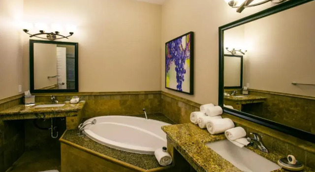 Люкс South Coast Winery Resort & Spa