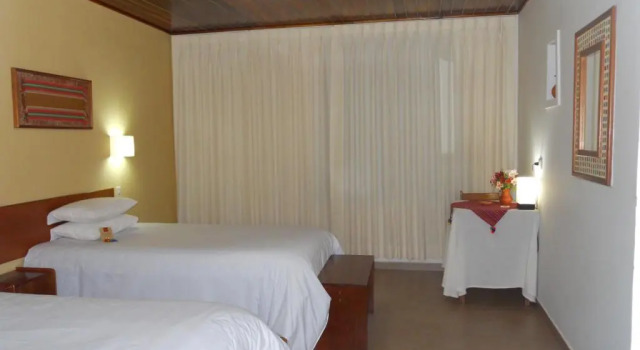 Hotel El Abuelo, Book Hotel Carhuaz 