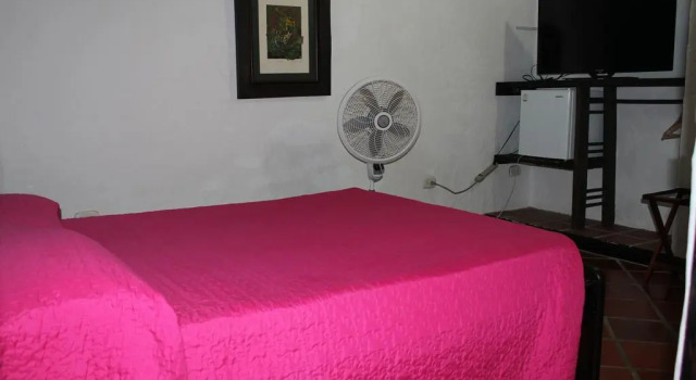 Finca Hotel La Esperanza, Rezervovat Hotel Hotely v Santander s parkováním, Parkování