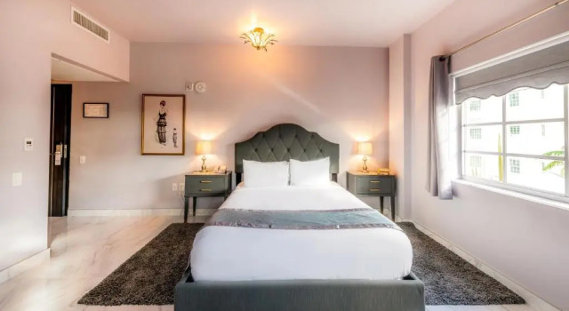 Номер Standard Secret Garden Miami Beach