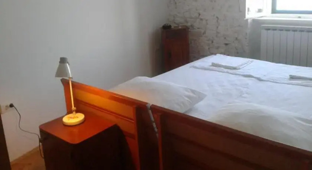 Rooms, Забронировать Отель Примоштен Шибеник, рядом с Частный Пляж «Виллы Мирьяна»