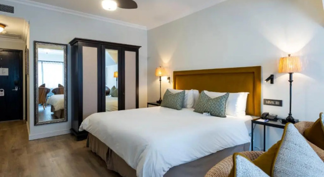 Двухместный люкс Deluxe ANEW Hotel Hilton Pietermaritzburg