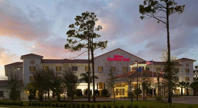 Кровать в общем номере Hilton Garden Inn at PGA Village/Port St. Lucie