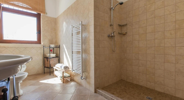 Вилла с 5 комнатами Casale Tre Petre