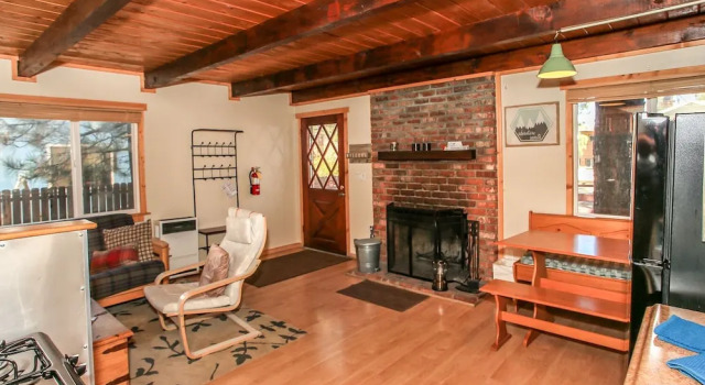 Cottage In The Pines
