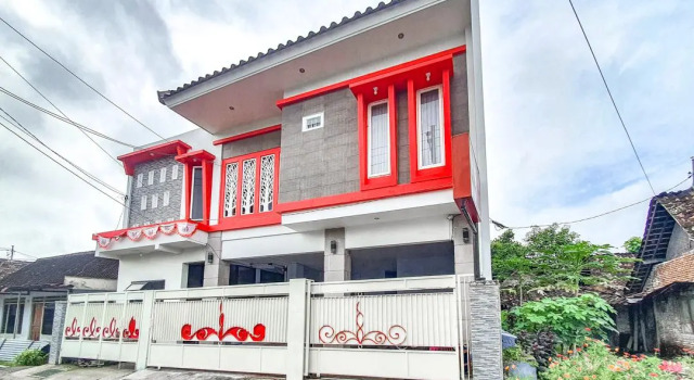 RedDoorz near Stadion Wilis Madiun, Réserver Hôtel Hôtels pas chers à Madiun
