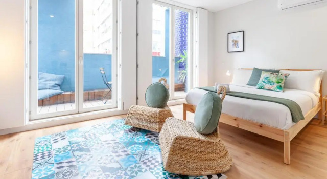 Студия с балконом Oporto Palace Apartments