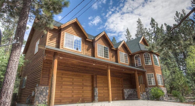 Truckee River Lodge