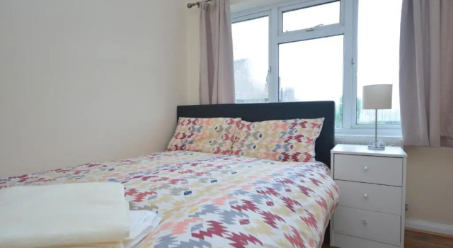 London Deluxe Four Bedroom House