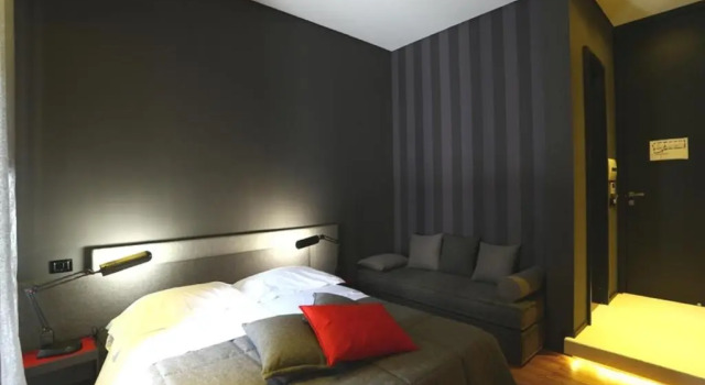 Двухместный номер Standard с балконом Gram Suites