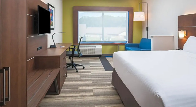 Двухместный люкс Holiday Inn Express & Suites Ruston by IHG