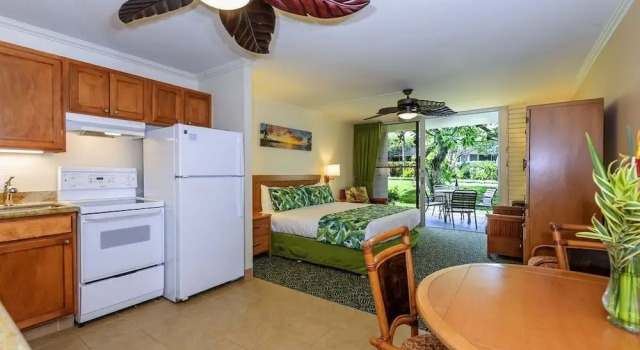 Napili Shores D127 Studio Bedroom 1 Bathroom Condo