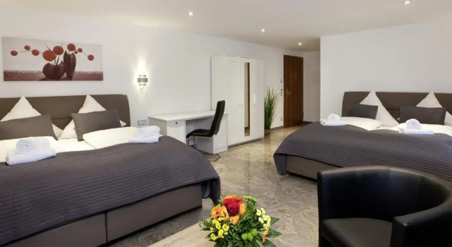 Четырёхместный номер Superior Central City Hotel