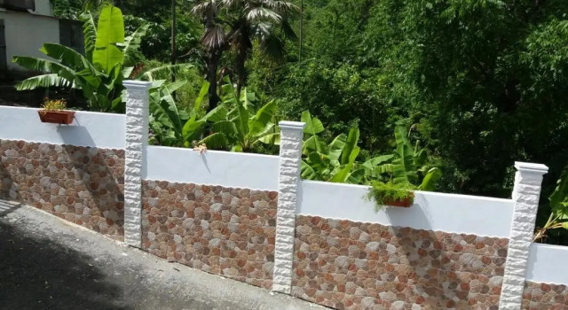 Kanalu Studio, Rezerwuj Hotel Hotele w Basse-Terre z parkingiem, Parking