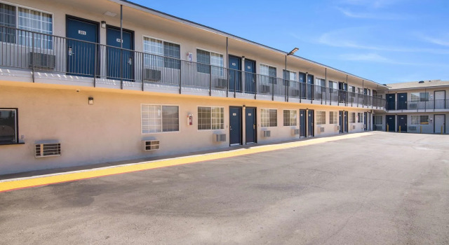 Motel 6 Moreno Valley - Riverside March Air Base, Book Motel Moreno Valley Californien