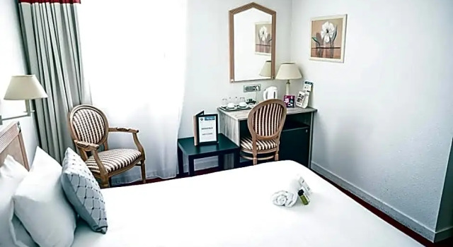 Двухместный номер Comfort с красивым видом из окна Maisons du Monde Hôtel & Suites - La Rochelle Vieux Port