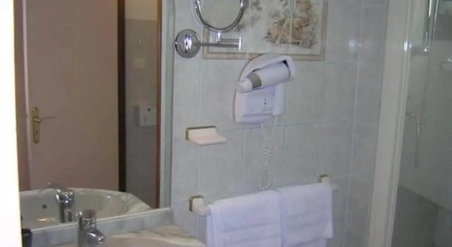 Двухместный номер Comfort LOGIS HÔTEL RESTAURANT SPA Les BALCONS DE LESPERANCE