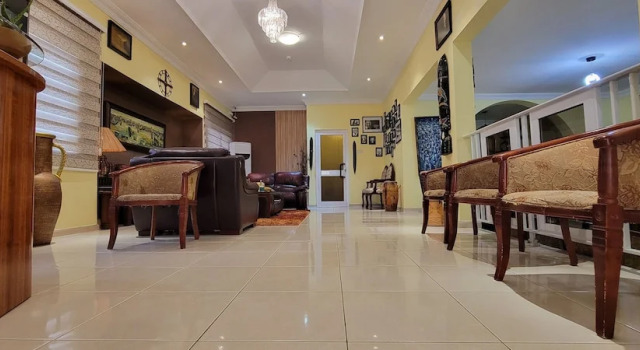 Alma House, Book Hotel Labone Accra