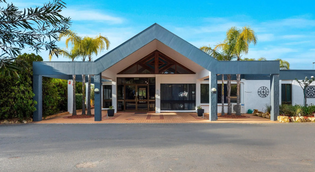 Barmera Country Club Motor Inn, Book Hotel Barmera South Australia