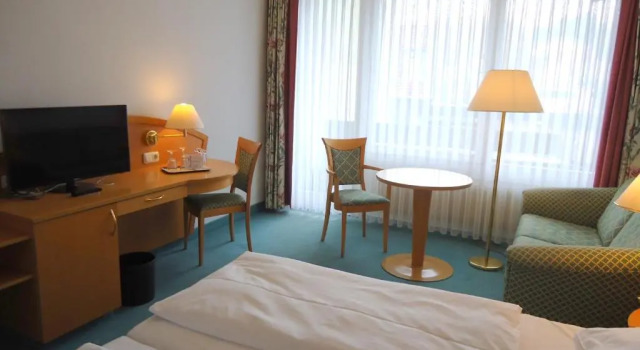 Номер Comfort Hotel Altenburgblick