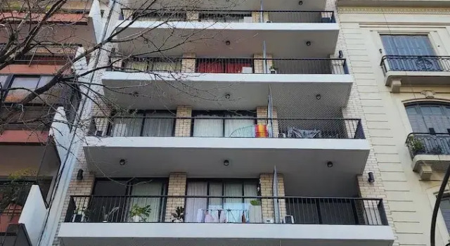 Alberti 360 Charming City Center Apartment With Shared Pool