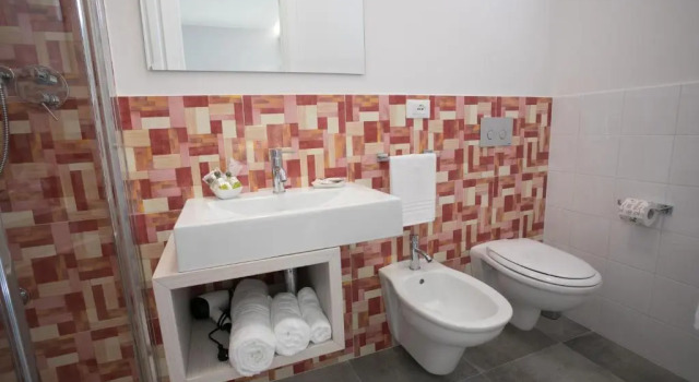 Standard Doppel Zimmer mit Balkon B&B Holiday Tropea