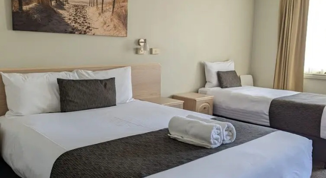 Трёхместный номер Executive Araluen Motor Lodge