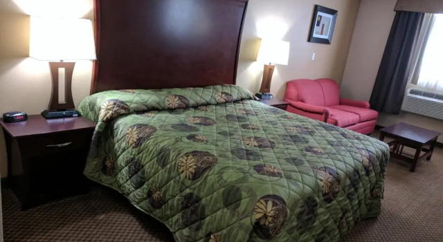 Номер Standard Luxury Inn