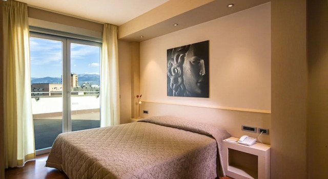 Люкс с балконом Hotel Europa
