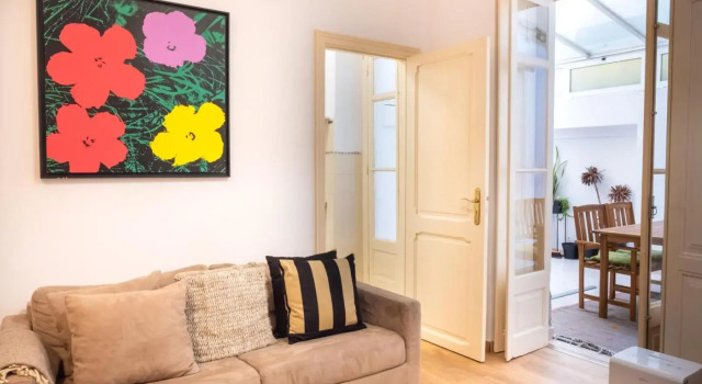 Historical Central Apartment with Interior Terrace 62 by Lisbonne Collection