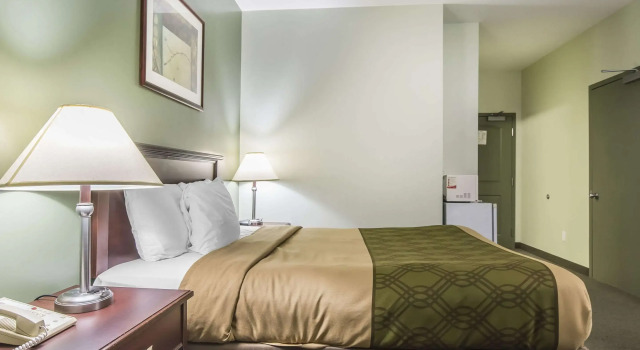 Двухместный номер Standard Econolodge Huntsville